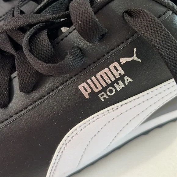 Brand new puma sneakers mens size 10 black and white lace up shoes - Picture 3 of 11